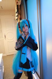 田中まな《VOCALOID》Hatsune Miku [Cosplay Channel]