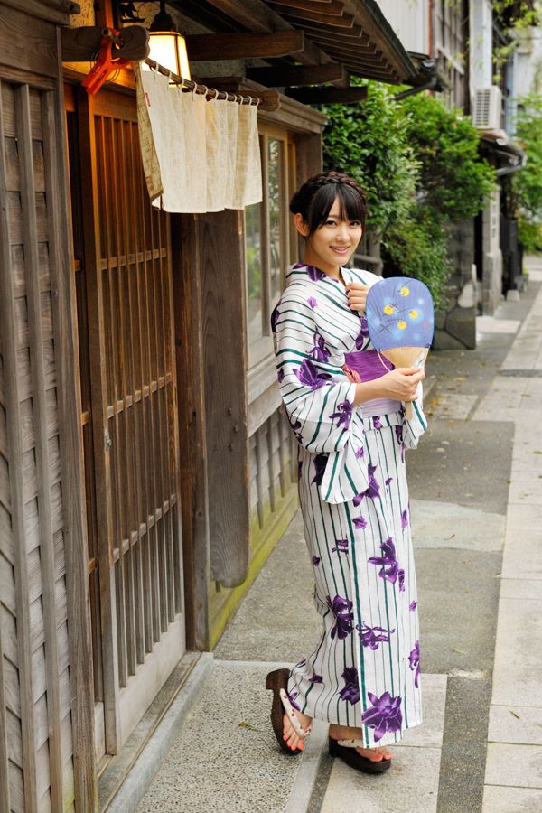 Sho Nishino << Pokaż gorącą wodę pożądania ☆ >> [fotoksiążka]