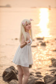 [COS Welfare] Blogger di anime Xianyin sic - Abito bianco Illya