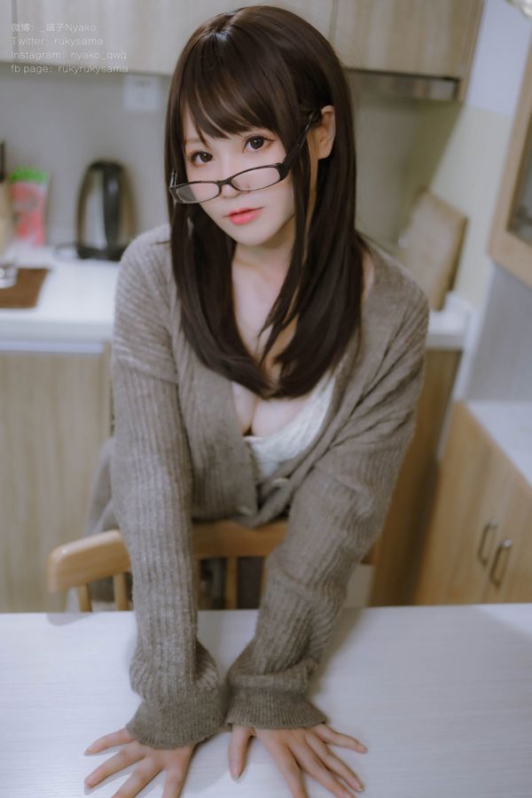 [Фото интернет-знаменитости COSER] Симпатичная девушка Няко, кошка-бредовая девушка и の совместная жизнь серии повседневной одежды