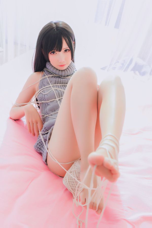 Noodle Fairy's "Backless Sweater! 