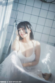 [Meow Candy Movie] VOL.255 Miyinyin ww & Rabbit Rabbit Le lapin dans la baignoire